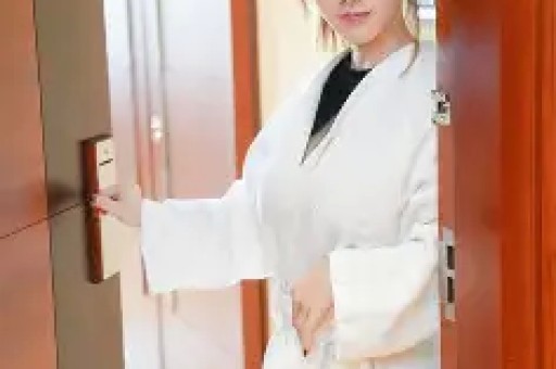 四大明星最新八卦：老燕子回归真相、迪丽热巴被截胡、黄杨钿甜恋情辟谣、严浩翔家庭纠纷！