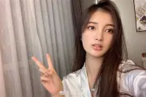 刘仁娜将演《纯情男女》首挑战大银幕主演电影出演纯情_中国服装网